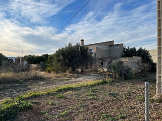 Parcela en poligono industrial l’Ametlla de mar