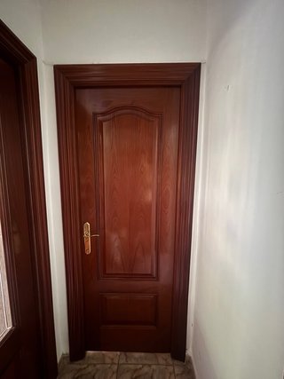 7 Puertas Interiores Madera con Pre-marcos