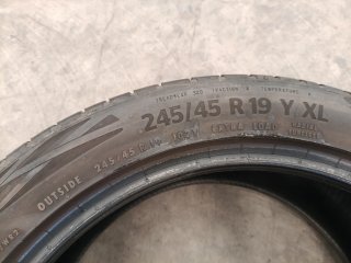 245/45R19 102Y