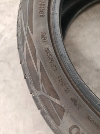 245/45R19 102Y