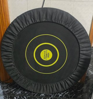 Scrivania bianca Ikea + Sedia da ufficio a molla