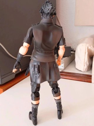 Figura Noctis Final Fantasy XV 2016
