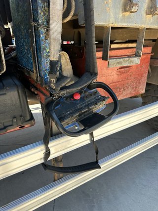 Iveco ML180E28 Grúa PM250 Volquete