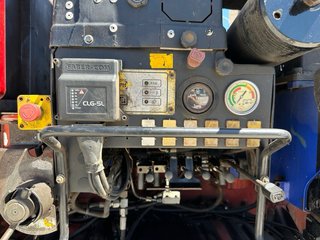Iveco ML180E28 Grúa PM250 Volquete