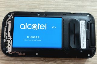 Teléfono Móvil Alcatel 2057D Negro