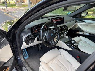 BMW G30 530d PACK M