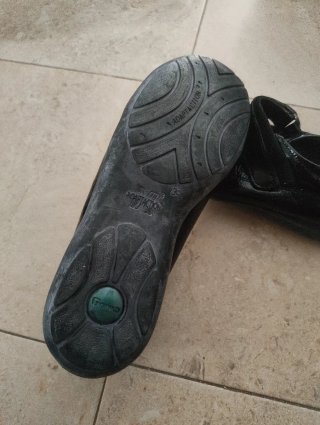 Zapatos Gorila Negros Charol Talla 39