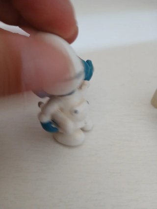 Set 2 Puffi con segni di ingiallimento