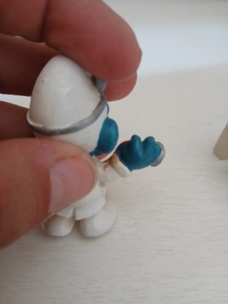 Set 2 Puffi con segni di ingiallimento