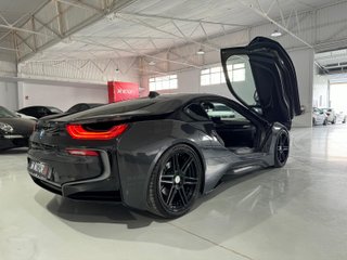 BMW i8 PURE INPULSE MANHART RACING 362 CV