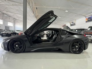 BMW i8 PURE INPULSE MANHART RACING 362 CV