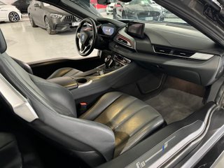 BMW i8 PURE INPULSE MANHART RACING 362 CV