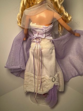 Barbie La Magia di Pegaso Annika con Bacchetta