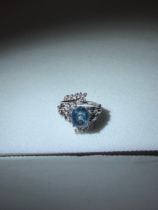 Anillo Oro Blanco y Aguamarina Santa Maria corte