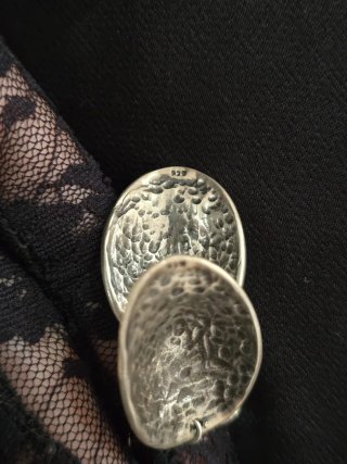 Pendientes ovalados texturizados