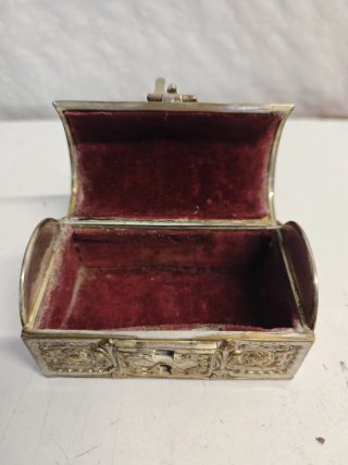 Cofre joyero antiguo metal dorado y plateado