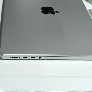 MacBook Pro 14 M1 Pro 512GB SSD 16GB RAM Argento