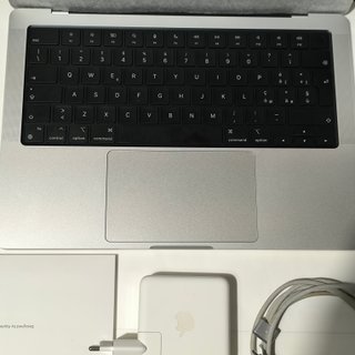 MacBook Pro 14 M1 Pro 512GB SSD 16GB RAM Argento