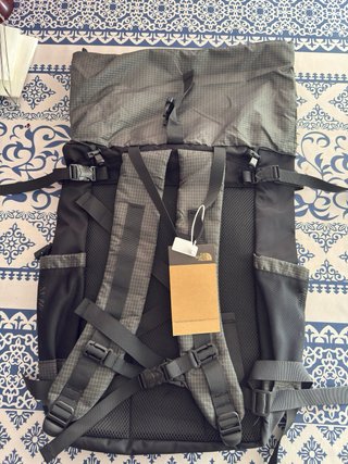 Mochila The North Face Negra y Gris
