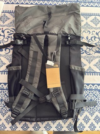Mochila The North Face Negra y Gris