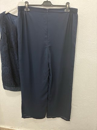 Conjunto top encaje y pantalón azul talla 44/46