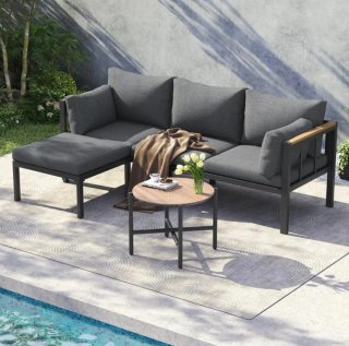 2 Set di mobili da giardino: divano, tavolino e pouf