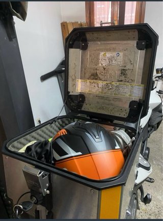 Givi Trekker Outback 42L Top Case