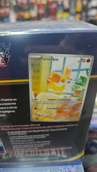 Caja Entrenador Élite Pokémon Caos Creciente