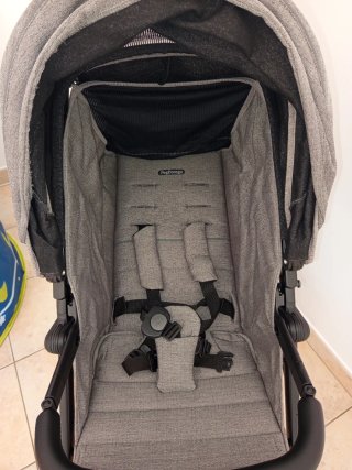 Passeggino Peg Perego praticamente nuovo