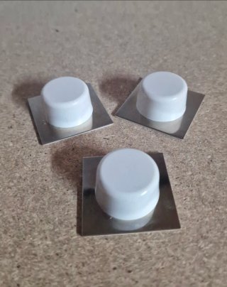 3 topes de puerta adhesivos, sin usar, nuevos!