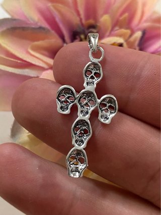 Atractivo Cruz Calaveras 30x16mm Plata 925