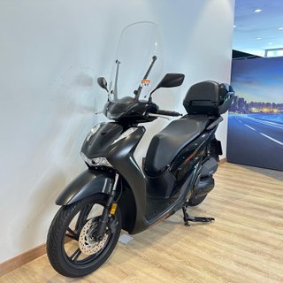 HONDA SCOOPY SH125i