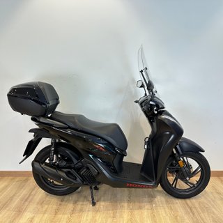 HONDA SCOOPY SH125i
