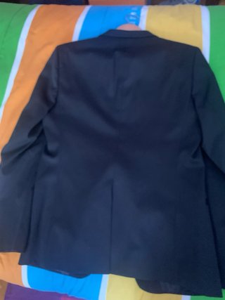 Traje negro talla 40 Regalo. Camisa blanca .
