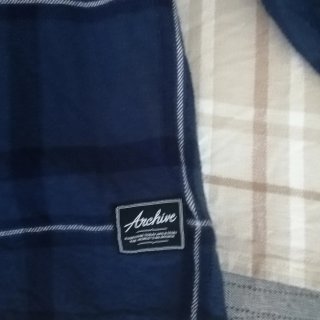 2 Camisas/Sobrecamisas a cuadros