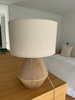 Lámpara de mesa lino y cuerdas de yute