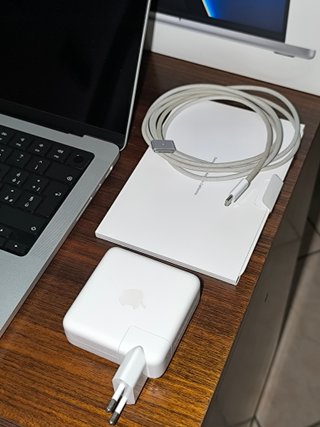 2021 Macbook Pro 14" M1 Pro 512GB - Perfetto