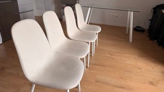 Mesa Comedor Cristal y 4 Sillas Beige
