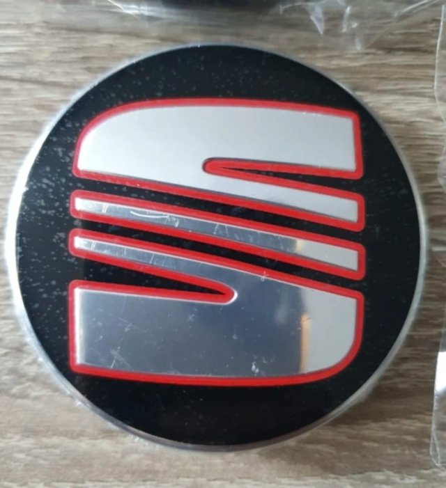 TAPABUJES CENTRO RUEDA LLANTA SEAT 56MM 5F0601171