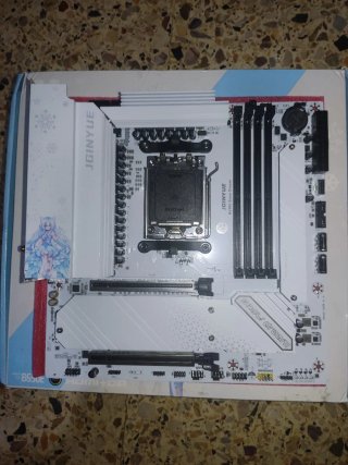 Placa Base con Wifi JGINYUE B650E Snow Dream AM5