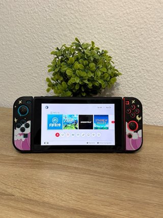 Nintendo Switch Rosa y Blanca