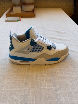 Zapatillas Jordan 4 Azul y Blanco