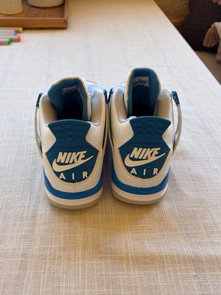 Zapatillas Jordan 4 Azul y Blanco