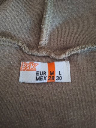 Sudadera con capucha y cremallera color caqui