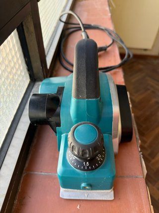 Cepillo Eléctrico Makita modificado shape surf