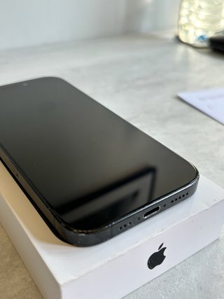 iPhone 16 Pro Apple Negro