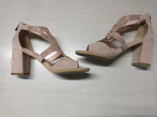 Sandali eleganti rosa con strass n.36