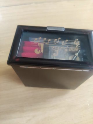 Caja de música joyero piano