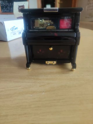 Caja de música joyero piano