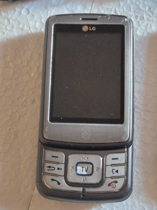 LOTTO DI 7 TELEFONI CELLULARI VINTAGE – ANNI 2000